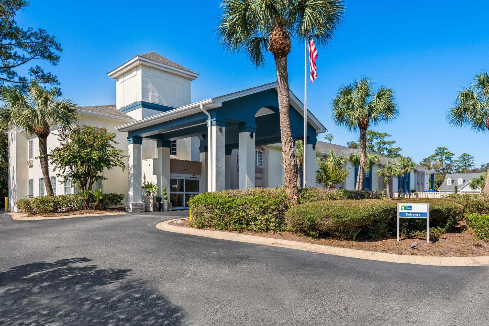 ホリデイ イン エクスプレス セント シモンズ アイランド St. Simons Island エクステリア 写真