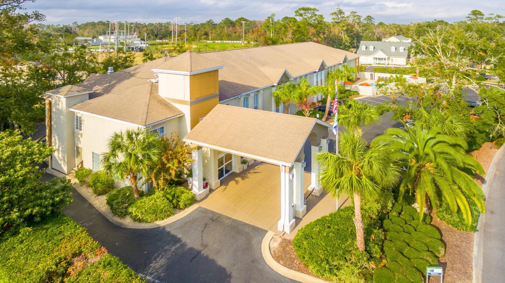 ホリデイ イン エクスプレス セント シモンズ アイランド St. Simons Island エクステリア 写真
