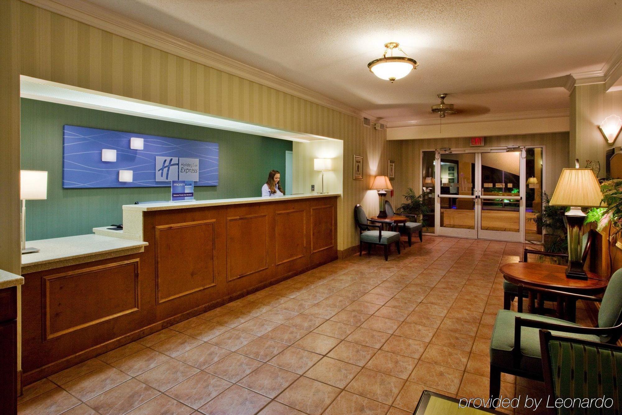 ホリデイ イン エクスプレス セント シモンズ アイランド St. Simons Island インテリア 写真